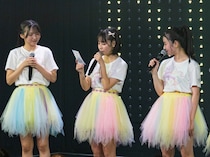 推しメンがファンからの直筆メッセージハガキを読み上げ! 手紙文化振興アンバサダーのNMB48が『ふみの日ウィーク』公演