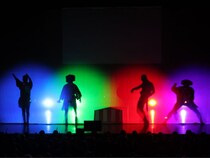 大阪・関西万博「よしもと waraii myraii館」未来へ遺すレガシーは“文化と交流の楽しさ”あの熱狂と歓声が再び! 神4降臨で万博ロス吹き飛ぶ「シャイニング盆踊り」開催!