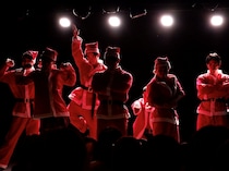 青木マッチョら「クリスタルジム神7」がXマスに初ライブ! 野田サンタからの“総額150万円”プレゼントに「命をかけてついていきます!」