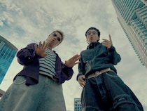 吉本芸人×ラッパーとして活動する注目の若手 DOG FOOD PARTY “実家は東京が最強”を掲げた新曲『実家東京』リリース!