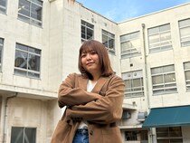 ピン芸人として再出発した山田愛実がマイク1本で挑む“60分漫談”「決まってからは、寝る前に目がガン決まりで…」