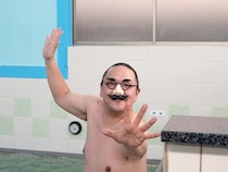 東京の下町をぶらぶら! 東野幸治とサルゴリラがセンベロの聖地へ『東野ぶらぶらチーキーズ』BSよしもと3月29日放送