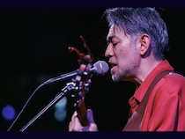 河口恭吾、“桜”舞う恵比寿で代表曲『桜』を熱唱! 出会いと別れの季節を彩る