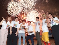 千葉・幕張「花火フェスタ」でフースーヤが2人そろって涙「なんか雨が降ってきたんですよ。僕の涙でした」