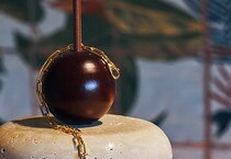 大人のゴールドアクセは“物語のある名品”を選べ！【サントス ドゥ カルティエ ブレスレット】