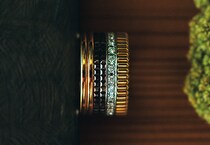 【ブシュロン『キャトル』】コレクション誕生から20周年、語りたくなるほどの美学が宿る名作リング