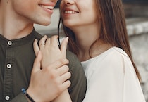 なぜ男は彼女に弄ばれるのか？消えたり現れたりする「魔性のテイカー女」の本性