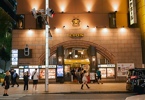 銀座で息づく100年の老舗。天ぷらの天一、日本最初のビアホール、ジョン・レノンが通った喫茶店まで