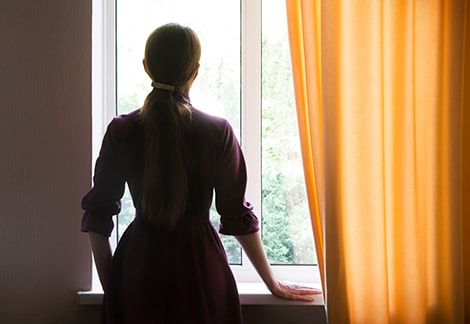 「子どもが生まれてから、夫婦の間に溝ができた…」28歳妻の孤独な夜