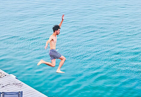 関東初「海上サウナ」が誕生!海風呂にダイブして、“ととのい”のフルコースを満喫しよう