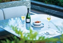 都内最旬「水辺のテラスレストラン」5選！残暑厳しい秋のデートは涼を感じる景色と“アペロ”を嗜む