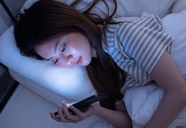 忘年会続きで毎晩0時過ぎ帰宅の彼氏。うんざりした彼女が決断したコトとは