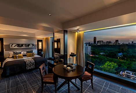 とびきりラグジュアリーな時間を東カレ読者に贈ります！新年の幕開けを優雅に迎える14のホテルステイをプレゼント