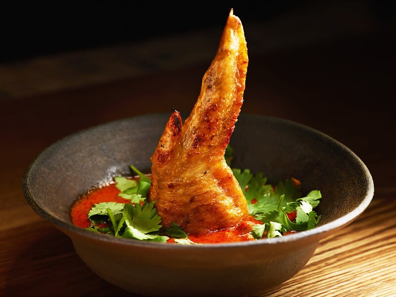 池尻大橋『焼鳥 やおや 総本店』の「新名物！手羽飯カレー」