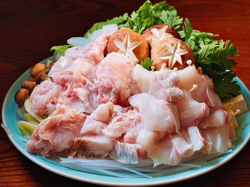 田原町『浅草 魚料理 遠州屋』の「天然本クエ鍋」の食材