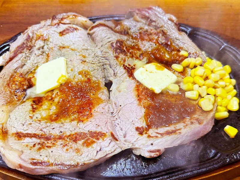 学芸大学『ステーキハウス リベラ 目黒店』の「横綱ステーキ」