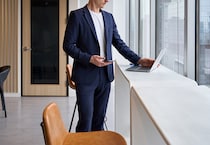 転職で「年収500万円増」を勝ち取る人の意外な共通点 ──管理部門ハイクラス人材の「交渉術」と市場価値の正体