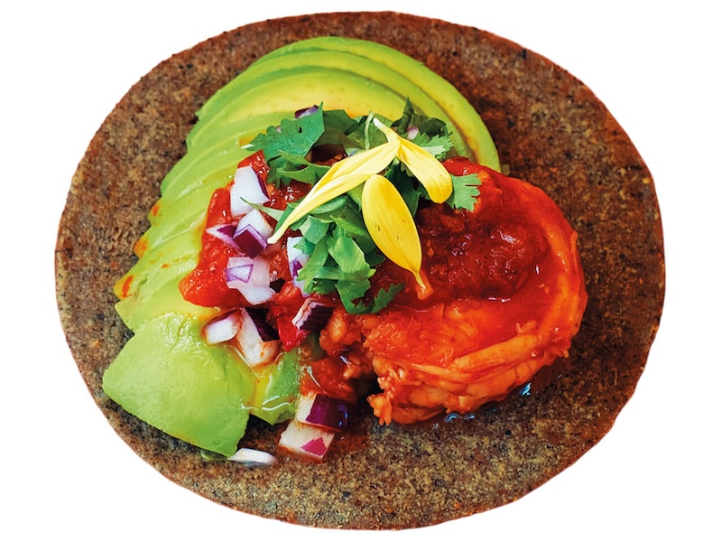 広尾『Tokyo Tacos ChaChaCha』の「エビのチリソースとアボカド」