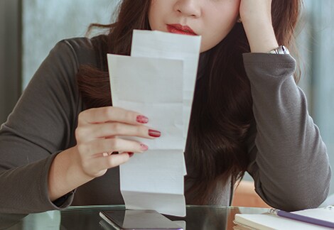 彼のポケットにあった「2人分の高級ディナー」のレシート。スルー？それとも聞く？