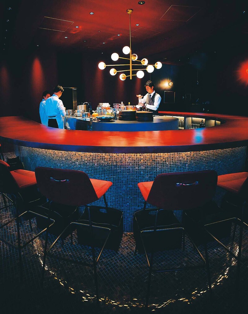 神谷町『SODDEN FROG』の内観