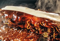 体が欲する“背徳の一皿”。ガッツリ胃袋を満たす魅惑の3軒【お好み焼き、ピザ、牡蠣編】