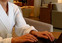 先週のアクセスランキング！１位は、深夜3時、妻の出張先ホテルに突然現れた夫。差し入れ目的だというが、本音は…