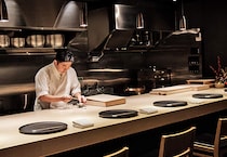 デートに最適な西麻布の新店3軒。プライベート感満載の空間が、2人の距離を一気に縮める