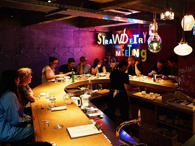 広尾『EUREKA！』の内観