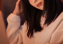 女子会は、みんなノロケ話ばかり。孤独な27歳女性が、深夜に始めた“ある習慣”とは