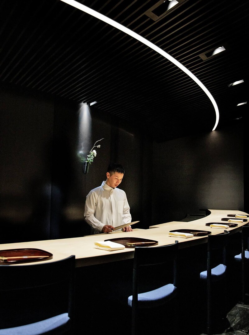 神谷町『無題』の内観