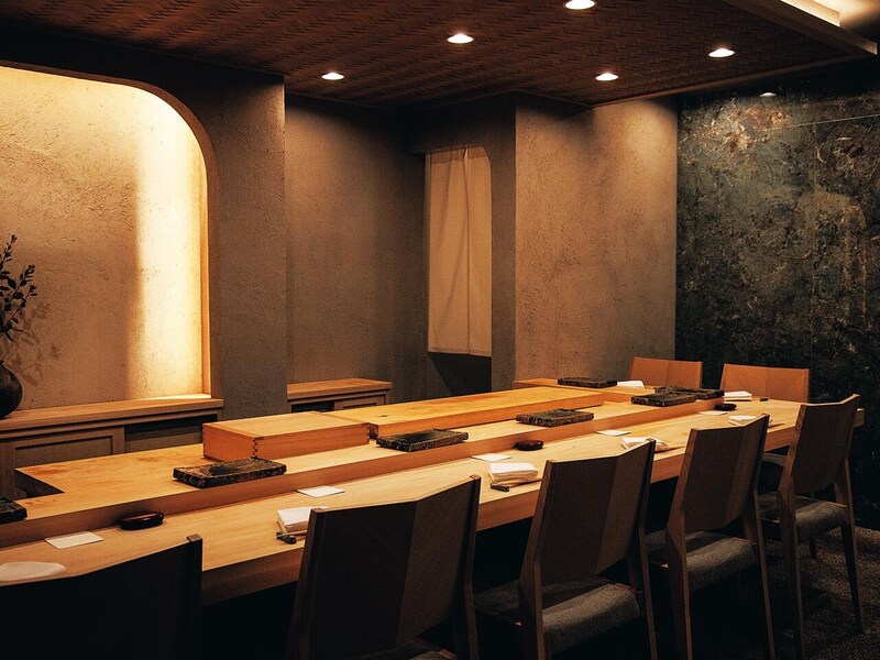 神谷町『麻布台 ゆう利』の内観