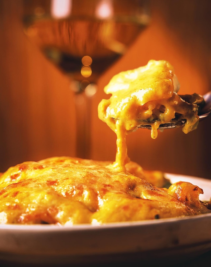 赤羽『ワイン＋つまみ Nomka』の「タコと野菜のマカオ風ドリア」