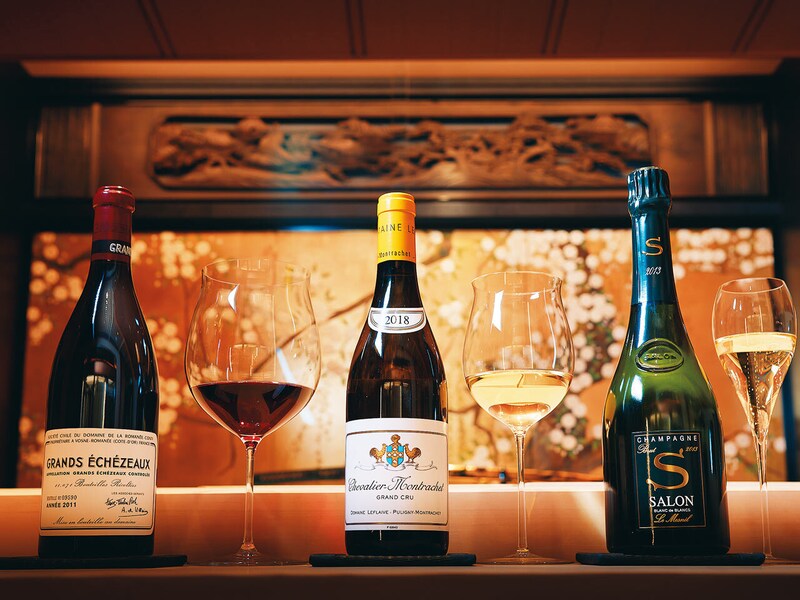 幡ヶ谷『鮨 東京 よし田』で提供している「DRC ロマネ・コンティ グラン・エシェゾー 2011」、「ドメーヌ・ルフレーヴ シュバリエ・モンラッシェ 2018」、「サロン 2013」