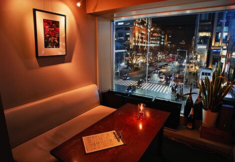 東京「個性派」ワインスポット3選！南ア専門店や高級銘柄グラス提供、ソムリエ御用達の隠れ家