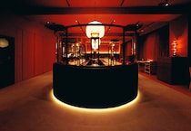 “ひらまつ”の新たな一手。カウンター×アラカルトのカジュアルさに心惹かれる