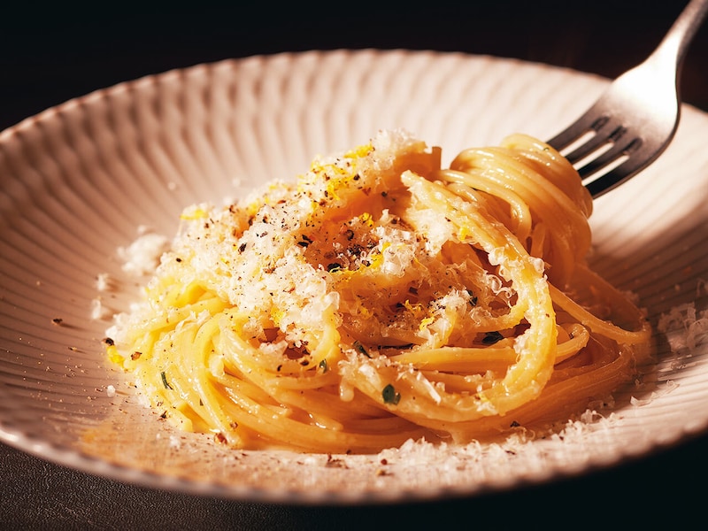 六本木『Minariva』の「レモン にんにく バター チーズ」