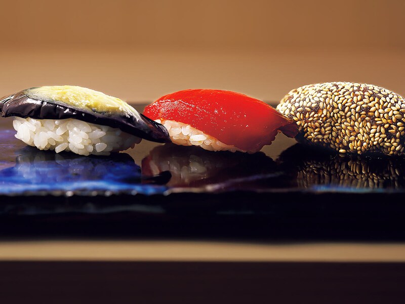 渋谷『すしなす』の「なすの揚げ浸し」、「赤身のづけ」、「おはぎ」