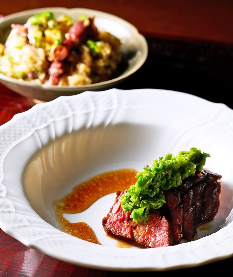 神楽坂『GOURMANIA』の「カイノミの青椒肉絲」、「ホタルイカとたけのこXO醤油の炊き込みご飯」