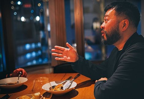 手土産と“御礼”がビジネスを動かす!会食のプロが東カレ編集長を落とした「超接待」術