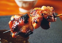 旨い串には、美酒を。大人が夜な夜な集う「最高峰のフリーフロー焼き鳥」東京の3店