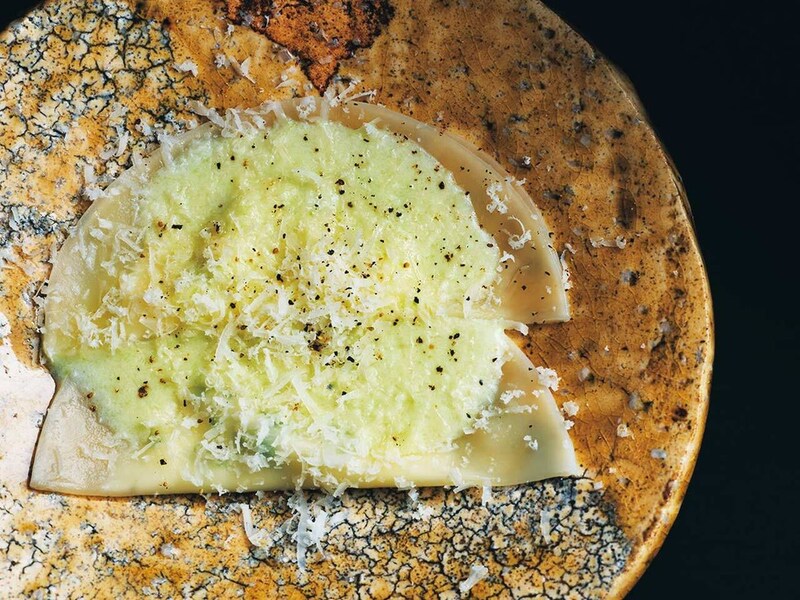 京橋『おみ乃 椿』の「うすい豆とリコッタチーズのラビオリ」