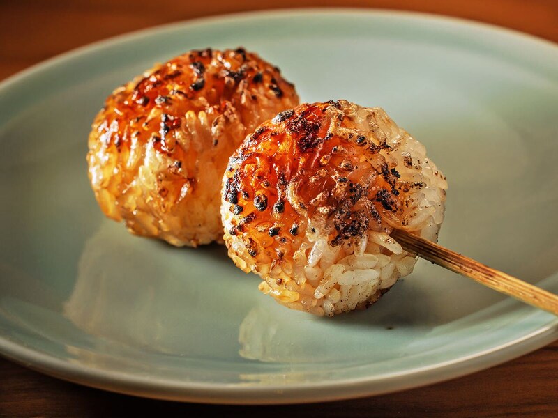 赤坂『焼鳥 あさのみ』の「焼おにぎり」