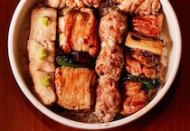 【贅沢な穴場ランチ】本店では大行列の焼き鳥丼が並ばずに食せる！？『伊勢廣 赤坂山王店』へ