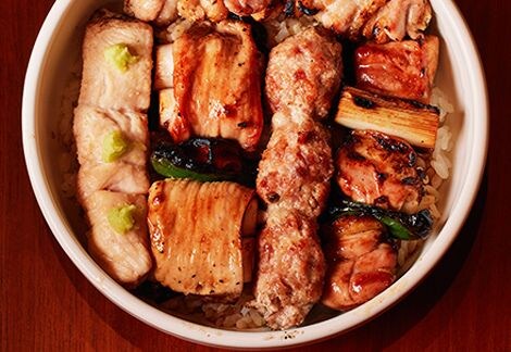 【贅沢な穴場ランチ】本店では大行列の焼き鳥丼が並ばずに食せる！？『伊勢廣 赤坂山王店』へ