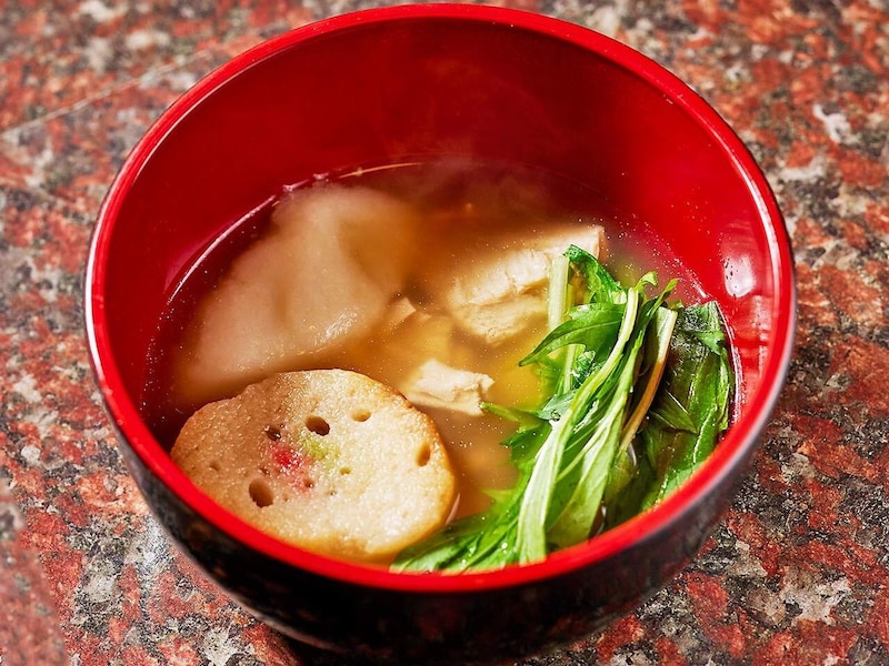 飯田橋『鳥しづ』の「鶏雑煮」