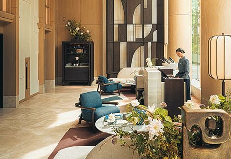 大人の夏ごもり。新生「フォーシーズンズホテル丸の内 東京」で叶える安らぎのホテルステイ