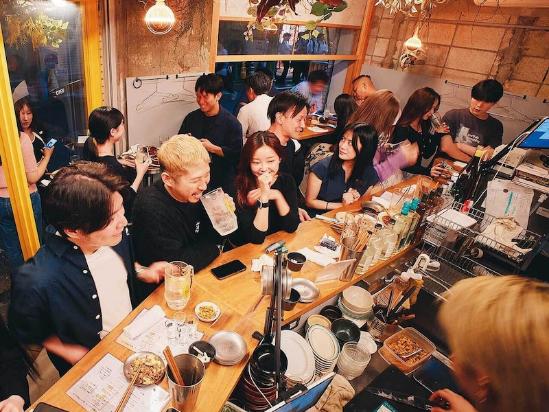 恵比寿『中華酒菜ルポンサンク』の内観