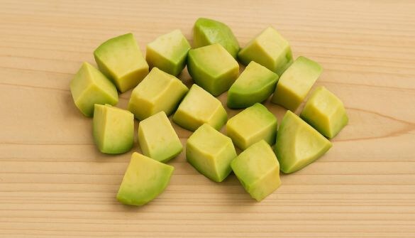 腸活アボカド麹サラダ･作り方