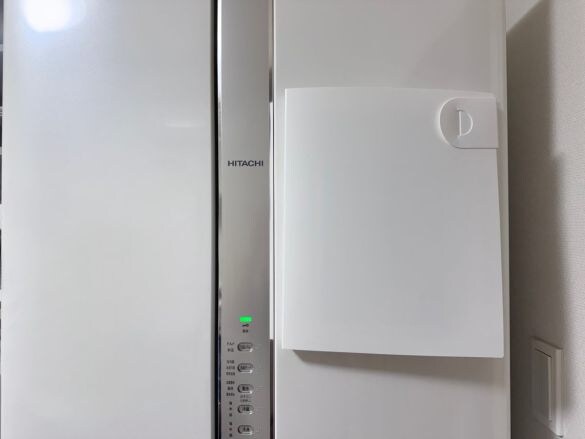 「マグネットで壁に貼り付くファイル A4サイズ」スタンダードプロダクツ