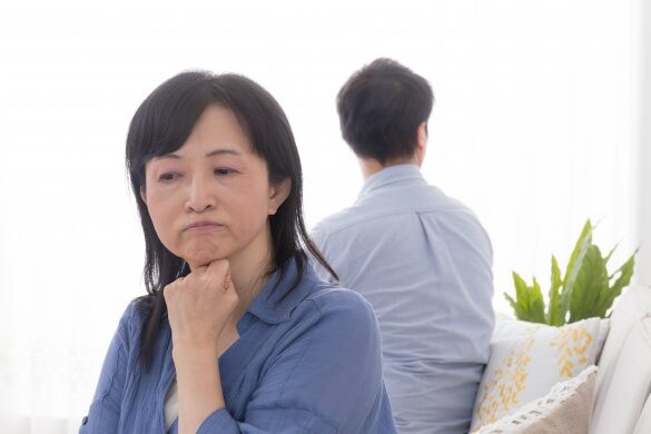 結婚26年目に離婚届をつきつけられ仰天!「この日を待っていた」妻の言う問題とは?/結婚人気記事BEST